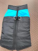 Jasje voor de hond zwart met blauw, Dieren en Toebehoren, Ophalen of Verzenden, Hondenjas