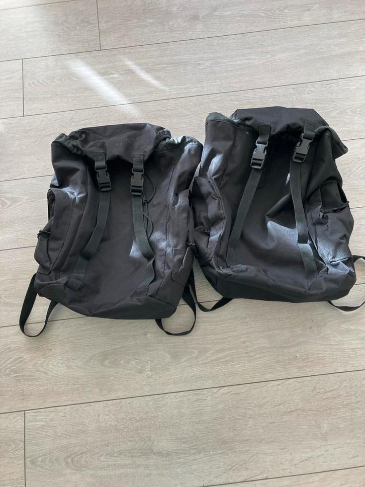 Rugzak 2x Fostex Zwart - 25 Liter, Sieraden, Tassen en Uiterlijk, Tassen | Rugtassen, Gebruikt, Overige merken, 25 tot 40 cm, 30 tot 45 cm