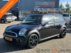 Mini Mini Clubman 1.6 17 inch LMV*Panoramadak *Airco*Black o, Auto's, Voorwielaandrijving, Euro 5, Stof, Gebruikt