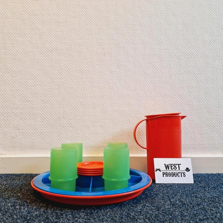 Vintage Tupperware Kinderservies Set, Huis en Inrichting, Keuken | Tupperware, Gebruikt, Overige typen, Blauw, Groen, Rood, Ophalen of Verzenden