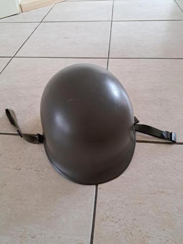 Nederlandse leger helm uit 1990 beschikbaar voor biedingen