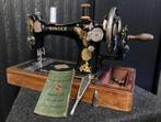 Antieke Singer naaimachine met koffer, Ophalen