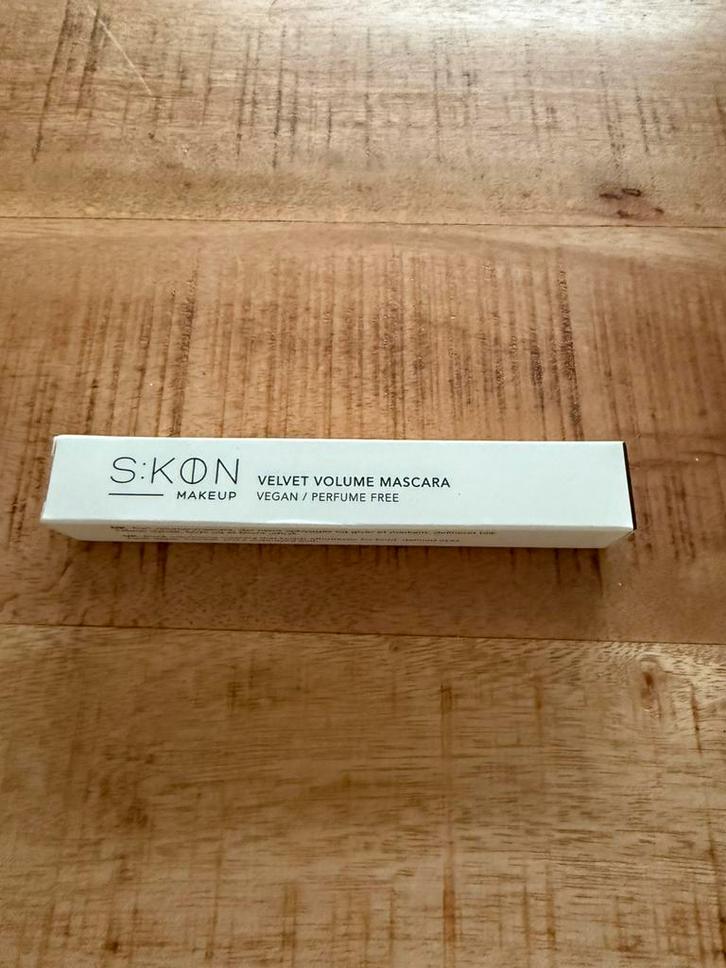 Nieuwe Sikon Velvet Volume Mascara Black, Sieraden, Tassen en Uiterlijk, Uiterlijk | Cosmetica en Make-up, Nieuw, Make-up, Ogen
