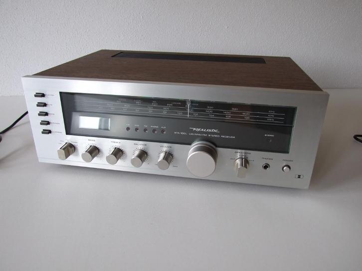 vintage Realistic receiver STA 100L, Audio, Tv en Foto, Tuners, Zo goed als nieuw, Analoog, Ophalen of Verzenden