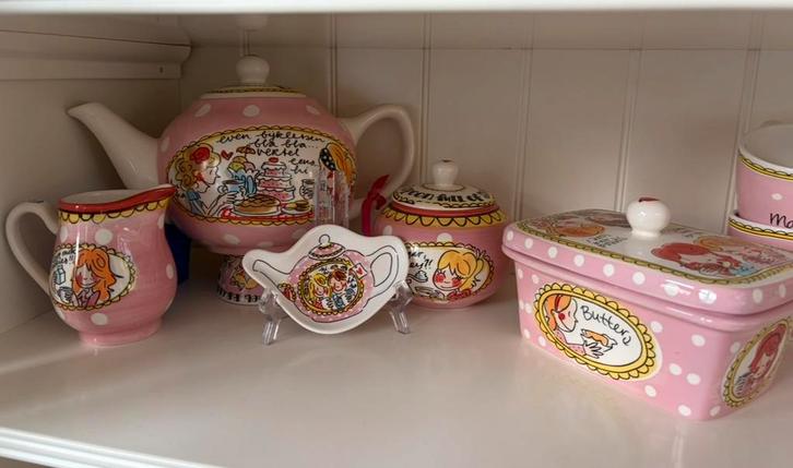 Blond Amsterdam even bijkletsen SET, Huis en Inrichting, Keuken | Servies, Nieuw, Compleet servies, Blond Amsterdam, Aardewerk