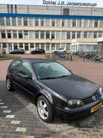 Volkswagen Golf 2.0 85KW 2002 Zwart, Auto's, 4 cilinders, 1984 cc, Zwart, Origineel Nederlands