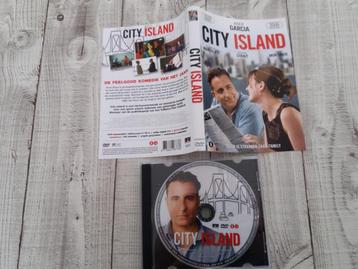 City Island - Andy Garcia, Julianna Margulies, Steven Strait beschikbaar voor biedingen