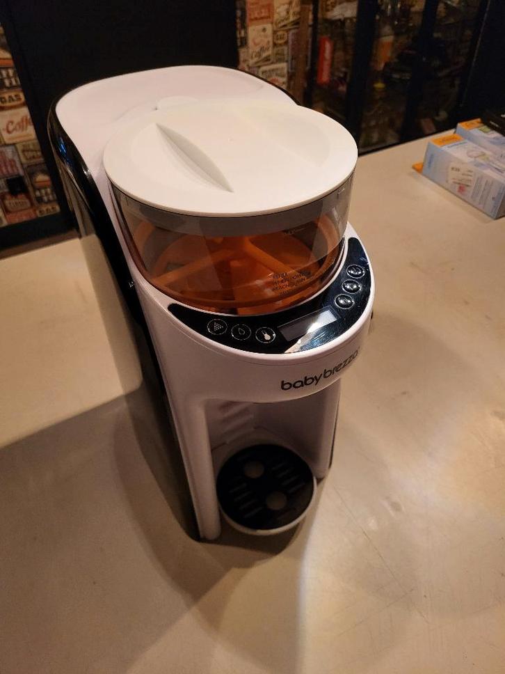 Baby Brezza Pro - Fles maker, Kinderen en Baby's, Babyvoeding en Toebehoren, Zo goed als nieuw, Flessen- of potjesverwarmer, Ophalen of Verzenden