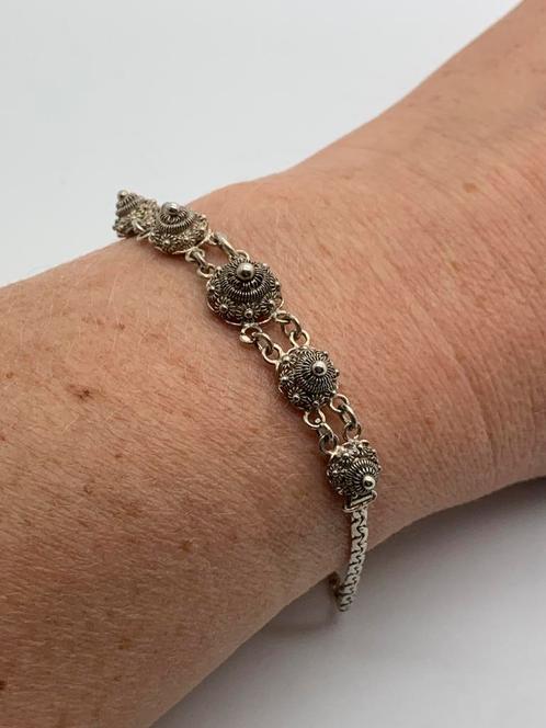 T101 Prachtige zilveren armband zeeuwse knoop, Sieraden, Tassen en Uiterlijk, Antieke sieraden, Armband, Zilver, Ophalen of Verzenden