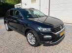 Volkswagen T-Roc 1.5 TSI Style LINE-ASSIST.NAVIDEALER-ONDHDN, 1254 kg, Stof, 150 pk, Zwart