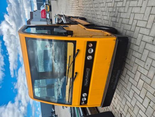Spijkstaal 2000 nieuw banden trekhaak + oplader., Zakelijke goederen, Agrarisch | Tractoren, 2500 tot 5000, Overige merken, tot 80 Pk
