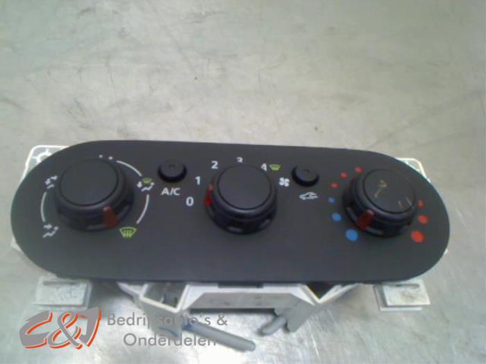 Airco bedieningspaneel van een Opel Vivaro, Auto-onderdelen, Airco en Verwarming, Opel, Gebruikt, 3 maanden garantie, Ophalen of Verzenden