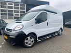 Opel Vivaro camper 2004 Wit, Auto's, Opel, 221 €/maand, 2175 kg, 8 stoelen, 2000 kg