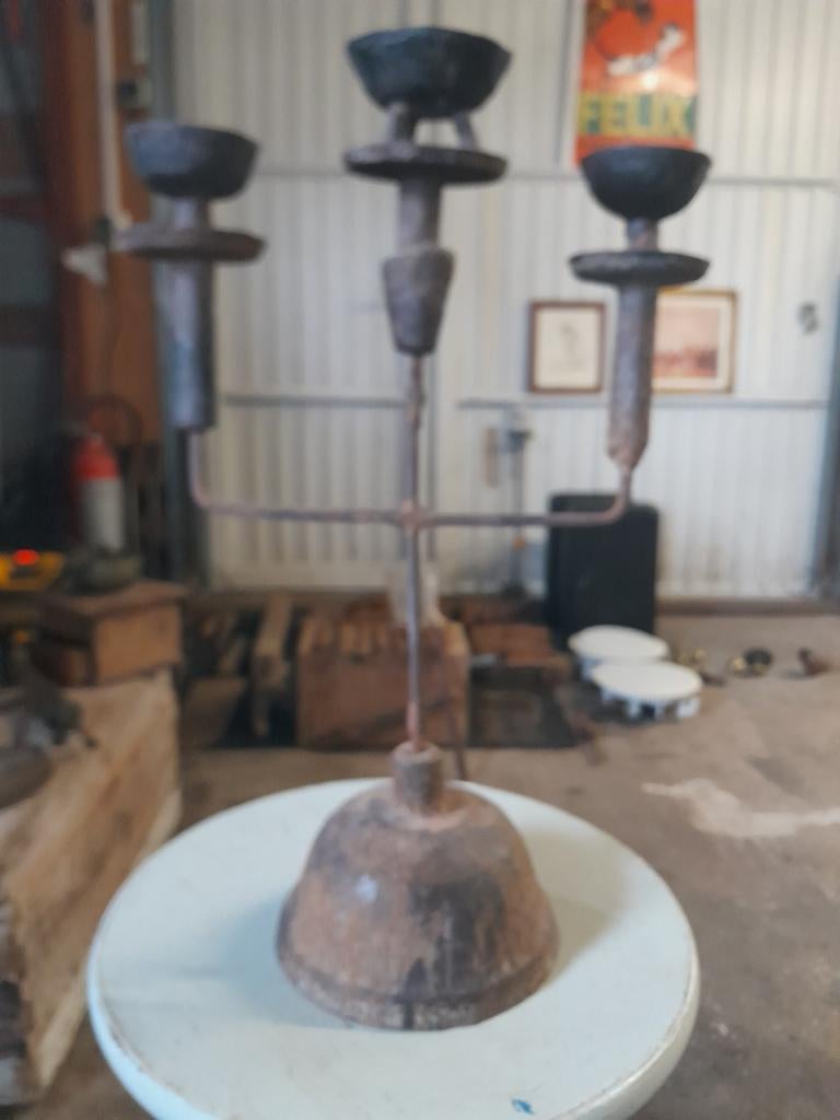 Robuuste kandelaar met eenvoudige elegantie, Ophalen of Verzenden, Overige materialen