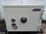 Robuuste inbraakwerende en brandwerende Alfa kluis brandkast, Ophalen, Zo goed als nieuw, Brandkast