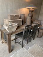 Landelijke oud houten tafel buro stoer kast pot kist lamp