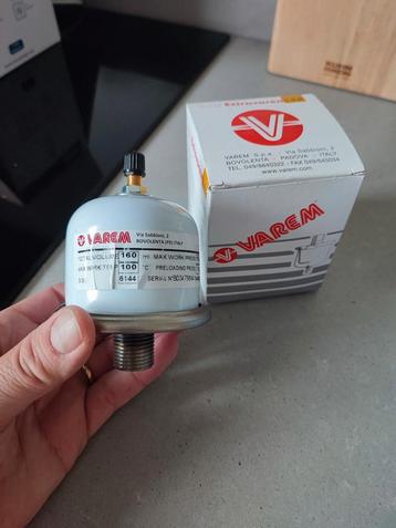 Varem Expansievat Nieuw in Doos beschikbaar voor biedingen