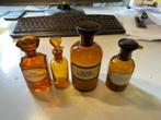 Antieke parfum / Hypotheker flesjes, Verzamelen, Parfumverzamelingen, Ophalen of Verzenden, Zo goed als nieuw
