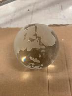 GLAZEN GLOBE PRESSE PAPIER, Ophalen of Verzenden, Gebruikt