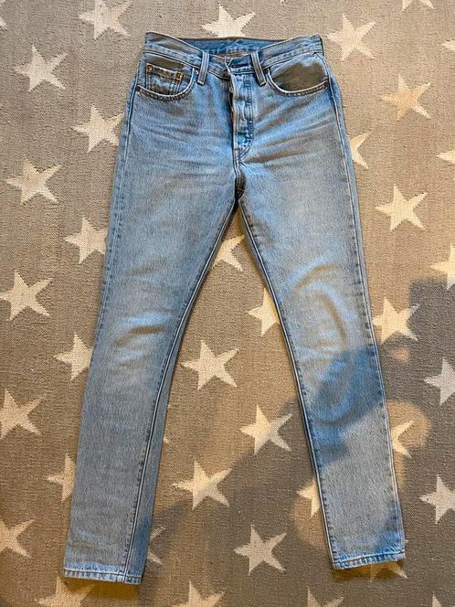 Levi’s 501 skinny 25/32, Kleding | Dames, Spijkerbroeken en Jeans, Zo goed als nieuw, W27 (confectie 34) of kleiner, Blauw, Ophalen of Verzenden