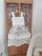 Mooi Jurkje met fraai hangertje..Poppenhuis 1:12.(Nr F111)*, Ophalen of Verzenden, Nieuw, Poppenhuis