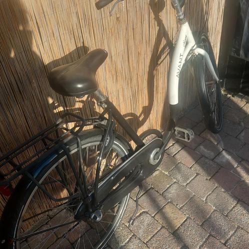 Gratis "Dames fiets"( kapot), Fietsen en Brommers, Fietsen | Vouwfietsen, Gebruikt, Dames, Overige merken, 20 inch of meer, Versnellingen