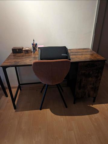 Bureau incl stoel