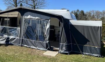 Dorema Uitbouw met Binnentent beschikbaar voor biedingen