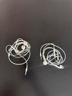 2x White earphones with 3.5mm jack, Ophalen of Verzenden, Gebruikt, Apple iPhone