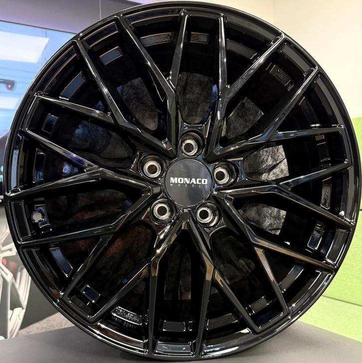 ACTIE Nieuwe zwarte velgen 5x108 19" VOLVO V40 V60 FORD, Auto-onderdelen, Banden en Velgen, Banden en Velgen, Zomerbanden, 19 inch