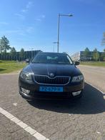 Skoda Octavia 1.6 TDI 77KW Combi Dsg-7 2014 Zwart, Auto's, Stof, USB, Zwart, 4 cilinders