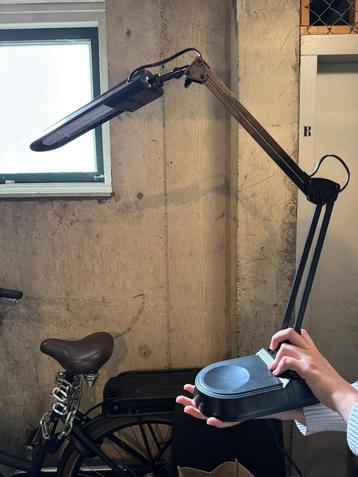Bureaulamp nieuw beschikbaar voor biedingen