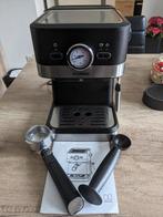 Hyundai Espressomachine (15 Bar ), 2 tot 4 kopjes, Ophalen of Verzenden, Afneembaar waterreservoir, Zo goed als nieuw