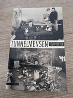 Tunnelmensen - Teun Voeten, Boeken, Ophalen of Verzenden, Gelezen, Teun Voeten