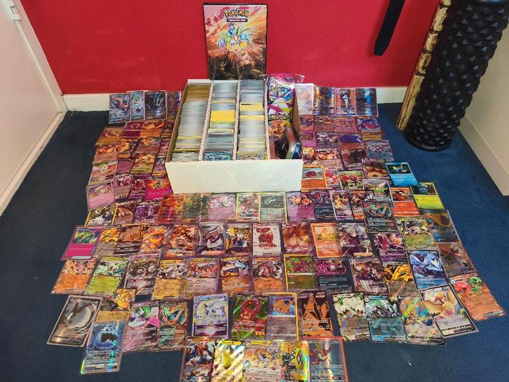 Hele verzameling mag weg!, Hobby en Vrije tijd, Verzamelkaartspellen | Pokémon, Zo goed als nieuw, Meerdere kaarten, Foil, Verzenden