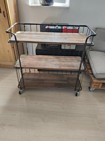 Industriële brocante bakkerskar verrijdbaar beschikbaar voor biedingen