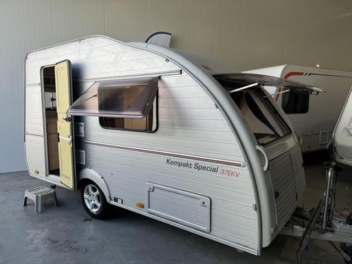 Kip Kompakt Special 37 EKV / langslaper / voortent, Caravans en Kamperen, Caravans, Bedrijf, tot en met 2, 500 - 750 kg, Treinzit