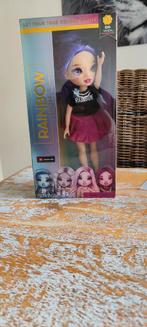 Rainbow High ModePop Emi Vanda sinterklaas, Ophalen of Verzenden, Gebruikt, Barbie