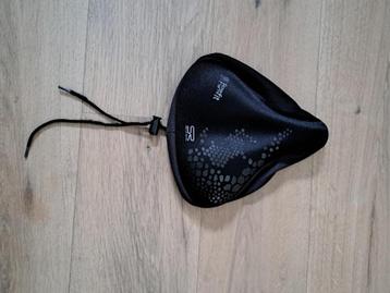 Te koop zadelhoesje medium zwart beschikbaar voor biedingen