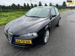 Alfa Romeo 147 1.6 T.Spark Veloce Business, Nieuwe apk Inrui, Auto's, Voorwielaandrijving, 1195 kg, Gebruikt, 4 cilinders