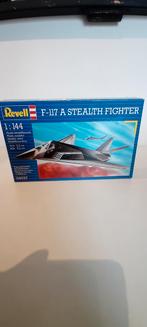 Revell F-117 A stealth fighter vintage, Ophalen of Verzenden, Zo goed als nieuw, 1:72 tot 1:144, Revell