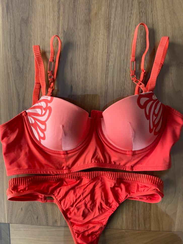 Bh setje 75C nog als nieuw, Kleding | Dames, Badmode en Zwemkleding, Zo goed als nieuw, Overige typen, Oranje, Ophalen of Verzenden