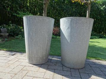 Hele grote zinken tuinvaas plantenbak bloembak zink 2x beschikbaar voor biedingen