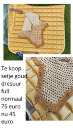 3 setjes dekje en oornetje roze Bordeaux en goud, Dieren en Toebehoren, Paarden en Pony's | Dekens en Dekjes, Budel, Dekje, Nieuw