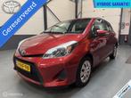 Toyota Yaris 1.5 Full Hybrid Aspiration Navi|Camera|Cruise, Auto's, Euro 5, 1497 cc, Gebruikt, 4 cilinders