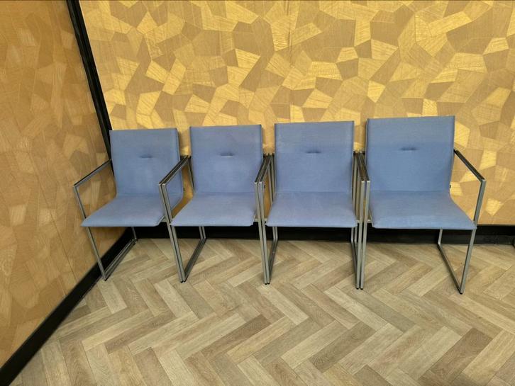 4x arco frame, Huis en Inrichting, Stoelen, Zo goed als nieuw, Vijf, Zes of meer stoelen, Stof, Blauw, Ophalen of Verzenden