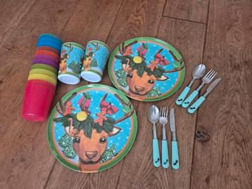 Kunststof kinder servies beschikbaar voor biedingen