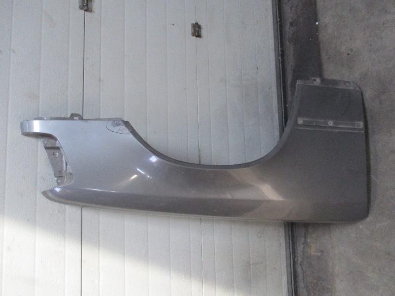 Spatbord Rechts Voor Mercedes-Benz E (W124) 1988, Gebruikt, Mercedes-Benz AG, Mercedes-Benz, Mercedesstraße 120, Stuttgart 70372, , Duitsland
