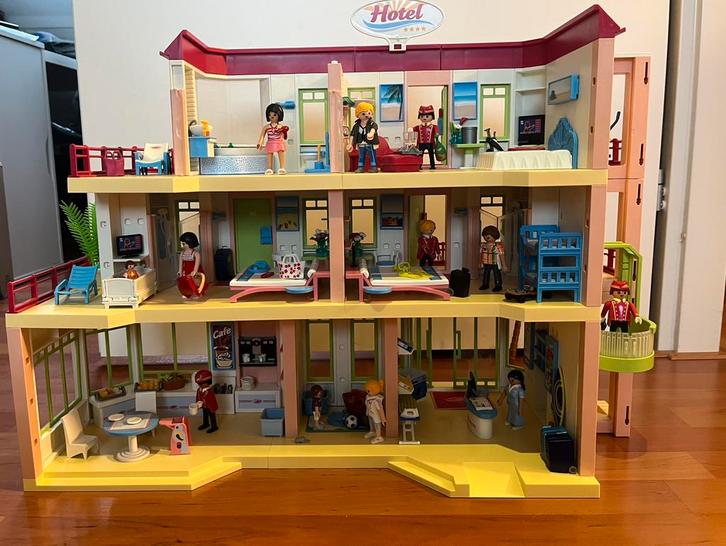 Playmobil hotel 5265 met uitbreiding, Kinderen en Baby's, Speelgoed | Playmobil, Zo goed als nieuw, Complete set, Ophalen of Verzenden