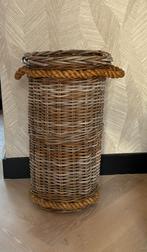 Paraplu mand / plantenbak, Ophalen, Mand, Rond, Zo goed als nieuw